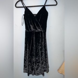 Black Velvet Sweetheart Dress 🖤